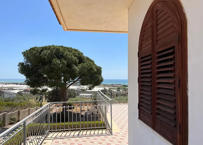 Villa Dolce Vita - Panorama A Marina Di Ragusa Con Parcheggio Privato